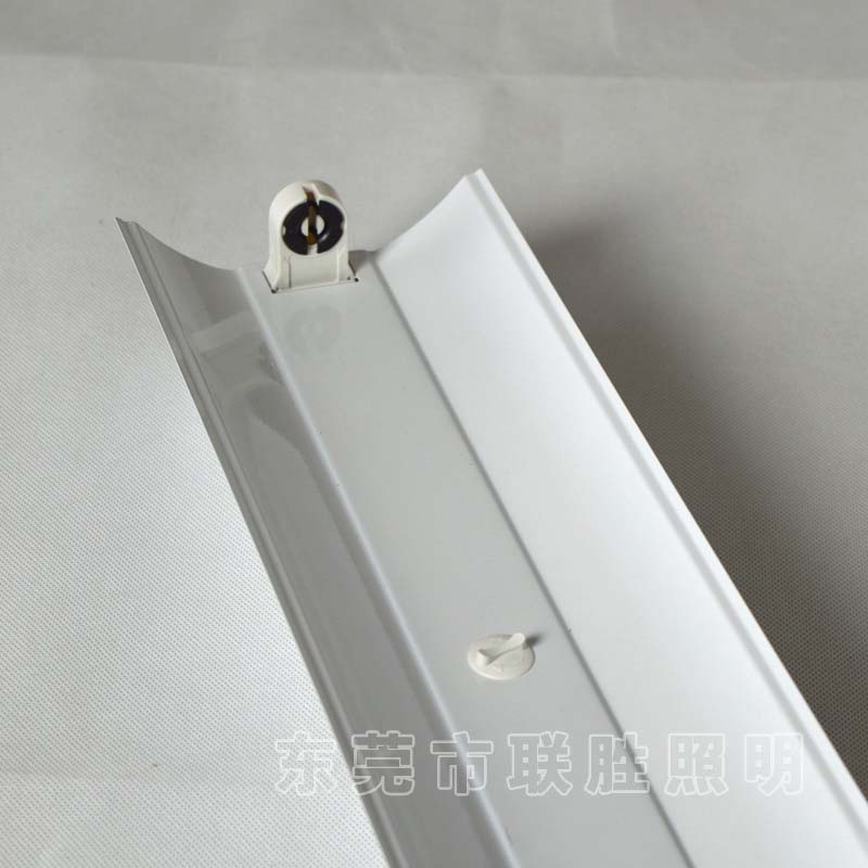 T8单支带罩支架，LED铁皮支架，吊装LED灯架