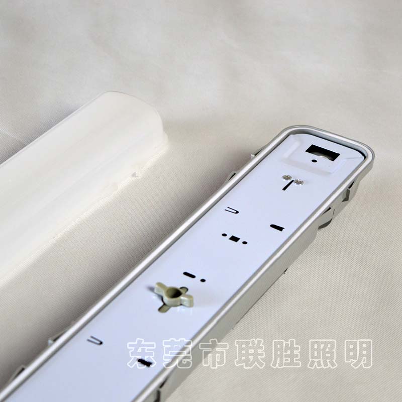 LED乳白PC罩三防，T8双管防水支架，带配件三防灯外壳