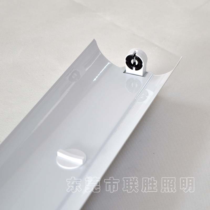 单支带罩铁支架，T8加厚支架，LED弧形罩支架