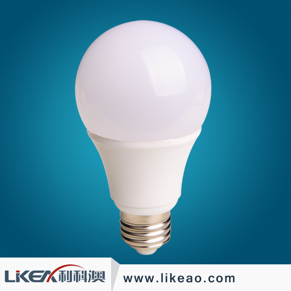 led灯泡厂批发7W灯泡 E27灯泡 替换白炽灯 防触电LED灯泡
