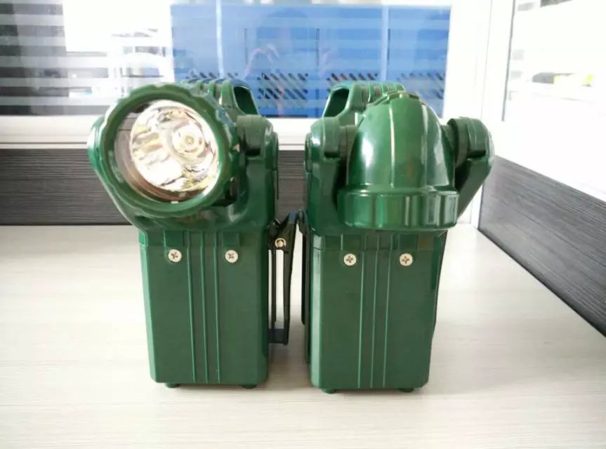 海洋王IW5221便充式长寿工作灯
