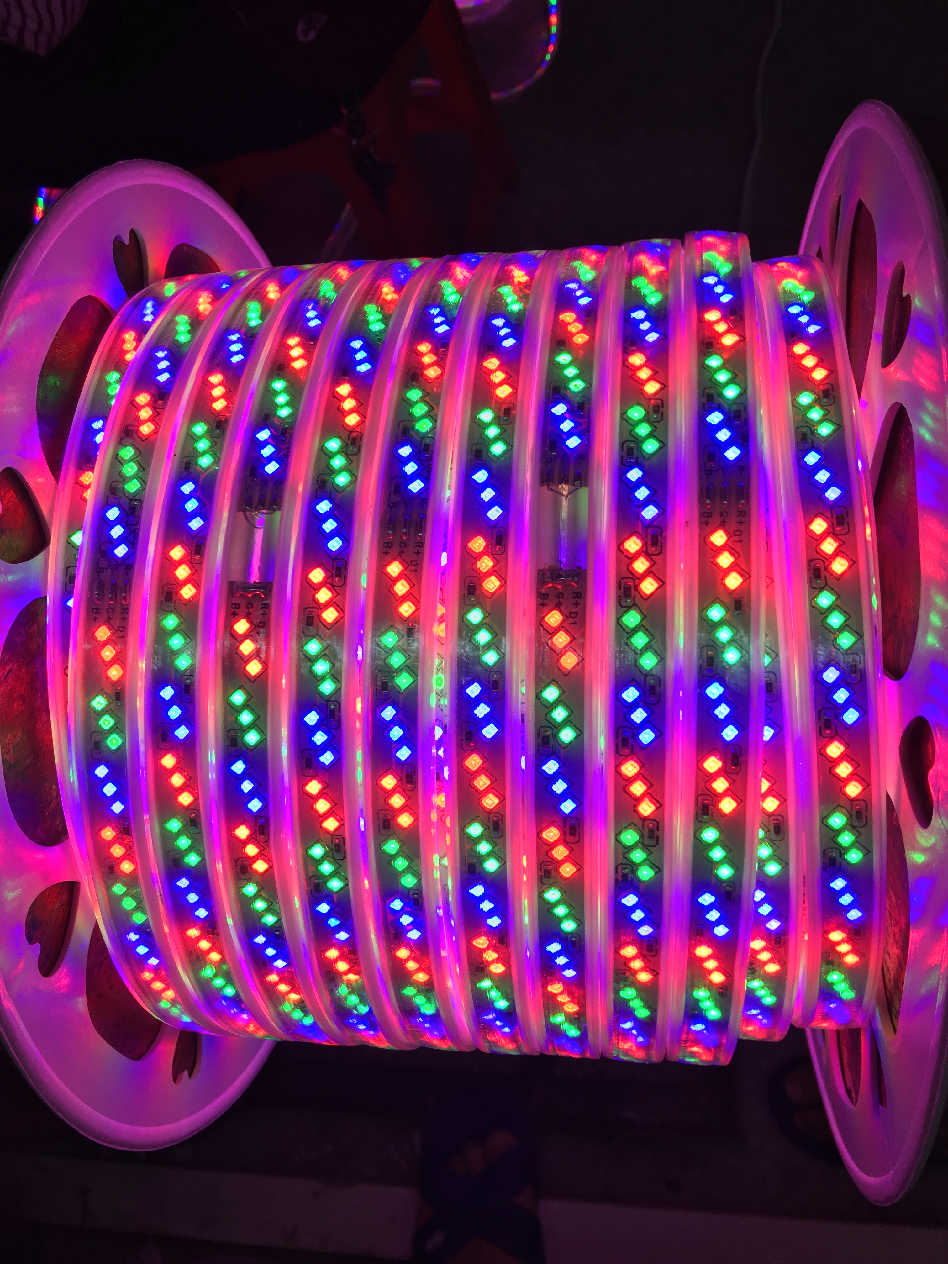 2835-180D-RGB-斜跳