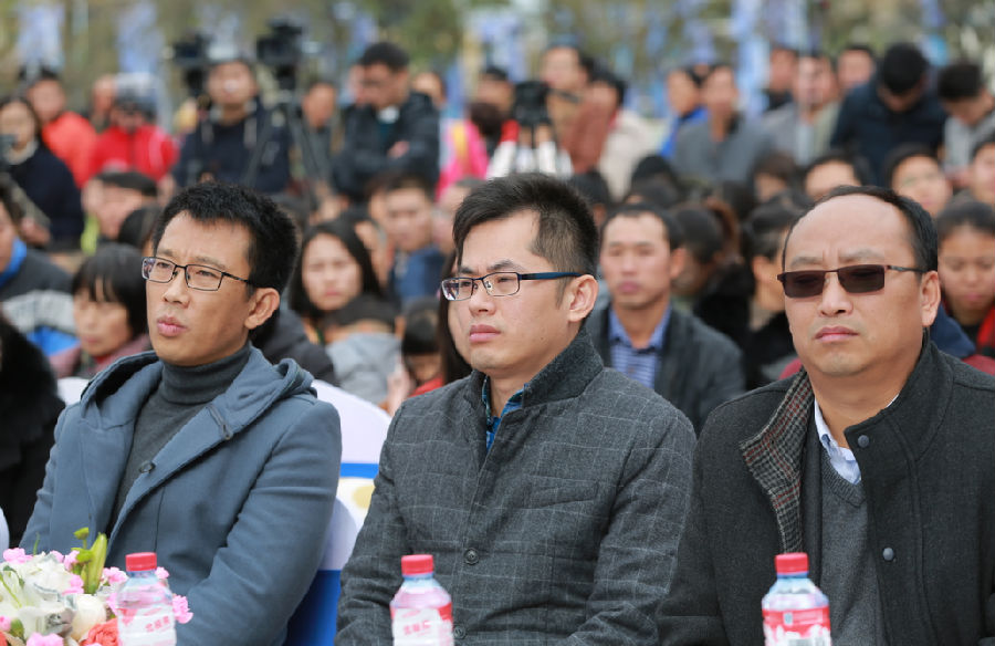 鸿雁电器联手中国普天.中央国际发布“全屋智能物联网平台”