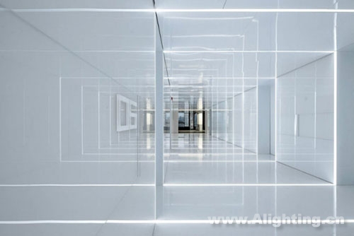 “线性之美”，引领办公照明设计新潮流