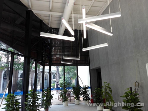 “线性之美”，引领办公照明设计新潮流