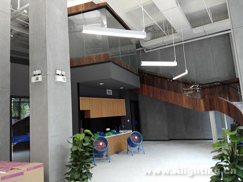 “线性之美”，引领办公照明设计新潮流