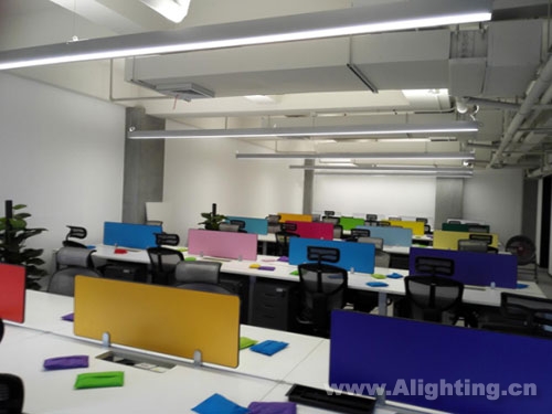 “线性之美”，引领办公照明设计新潮流