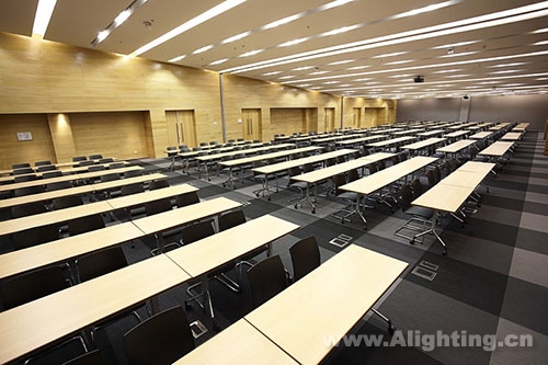 “线性之美”，引领办公照明设计新潮流