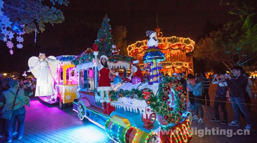 【今日焦点】长隆欢乐世界的圣诞梦幻灯光秀美翻了！