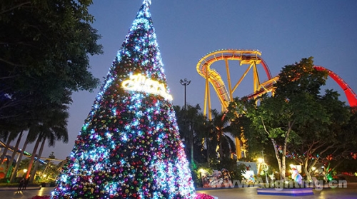 【今日焦点】长隆欢乐世界的圣诞梦幻灯光秀美翻了！