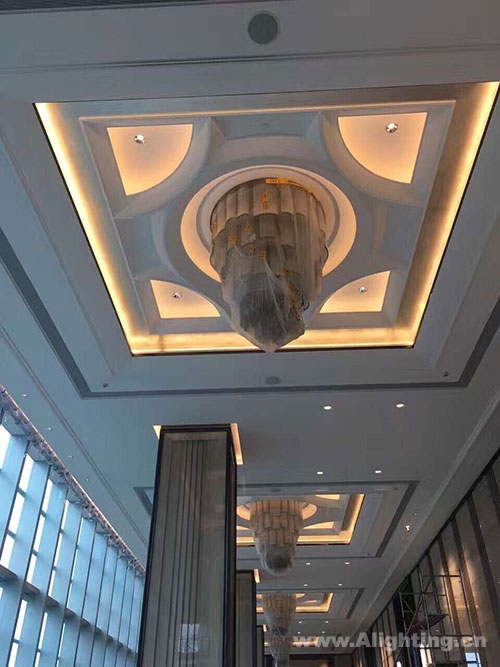 发现欧切斯之旅：华中首家瑞吉酒店及高端购物中心