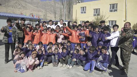 飞利浦照明新疆叶城太阳能路灯捐赠公益项目顺利完工