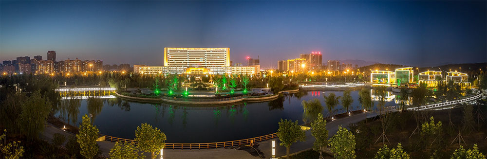 章丘又一公园陆续开放啦，公园夜景醉人！