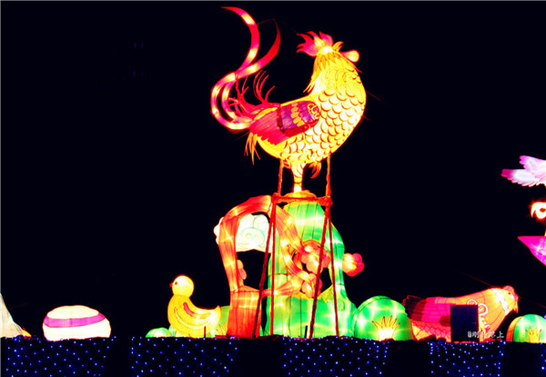 据说这个梦幻灯光节照亮了三亚