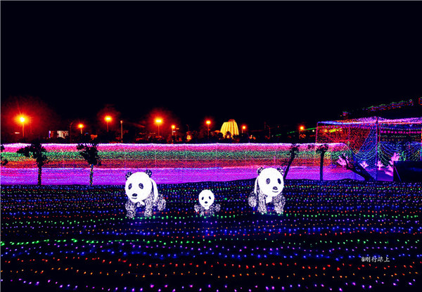 据说这个梦幻灯光节照亮了三亚