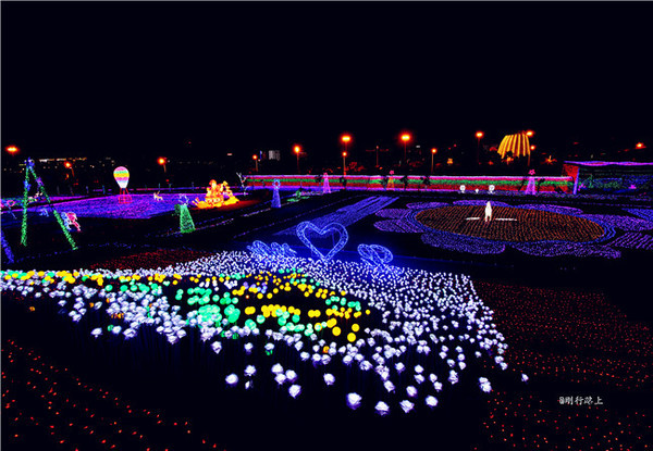 据说这个梦幻灯光节照亮了三亚