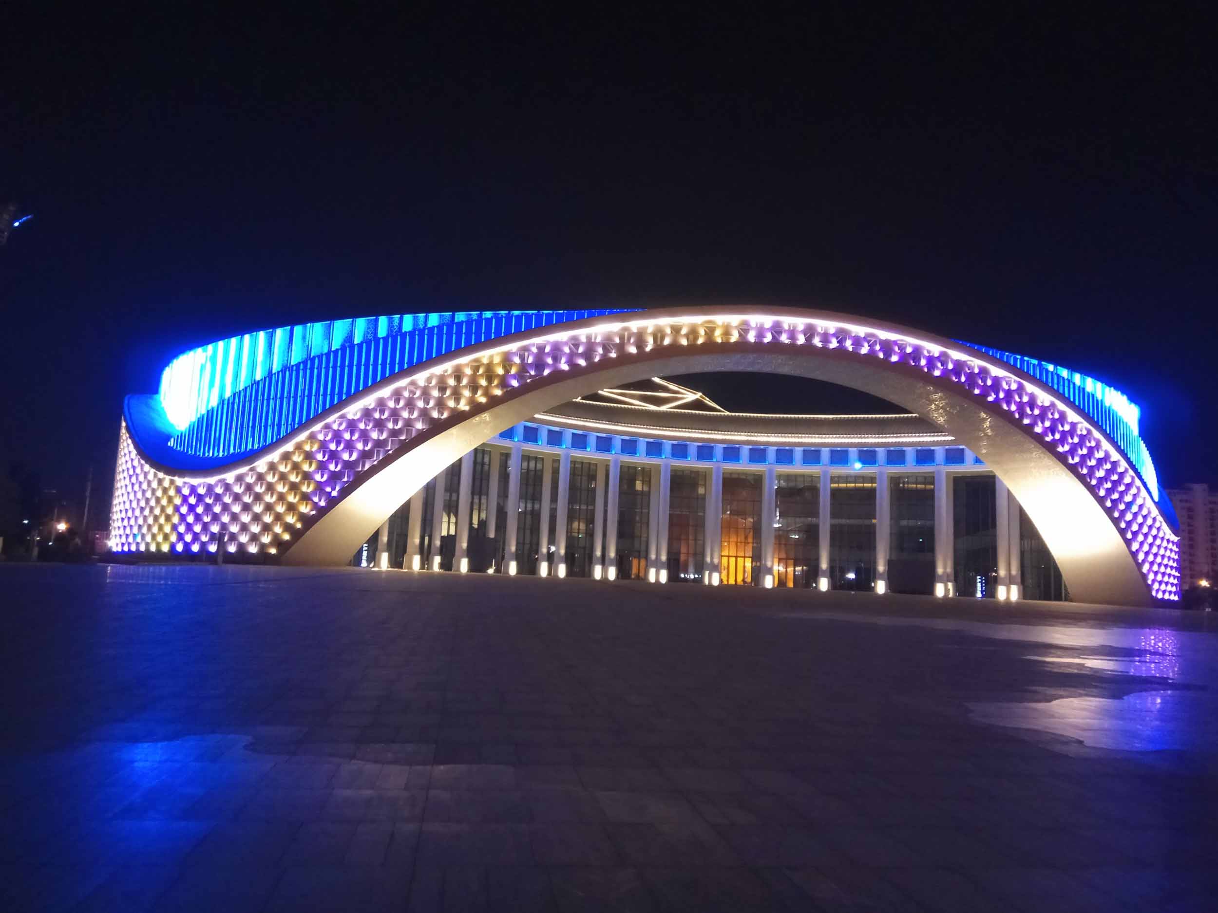 云南文化艺术中心(云南大剧院)建设项目灯光亮化工程--2018神灯奖申报工程