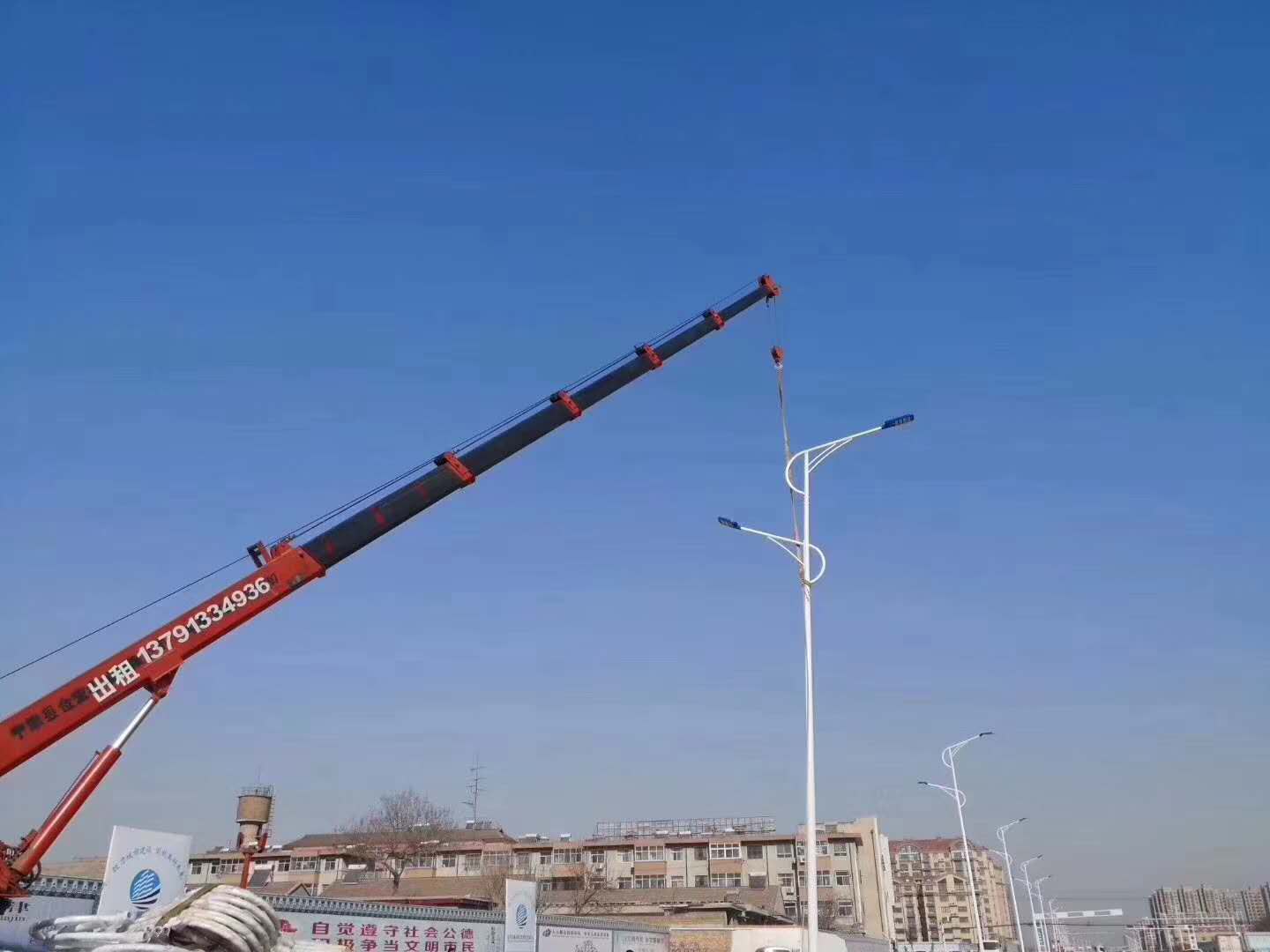 供应北京怀柔太阳能路灯工程