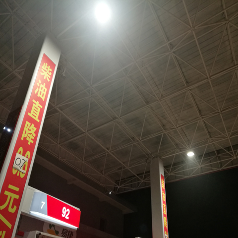 贵州中园石化加油站灯