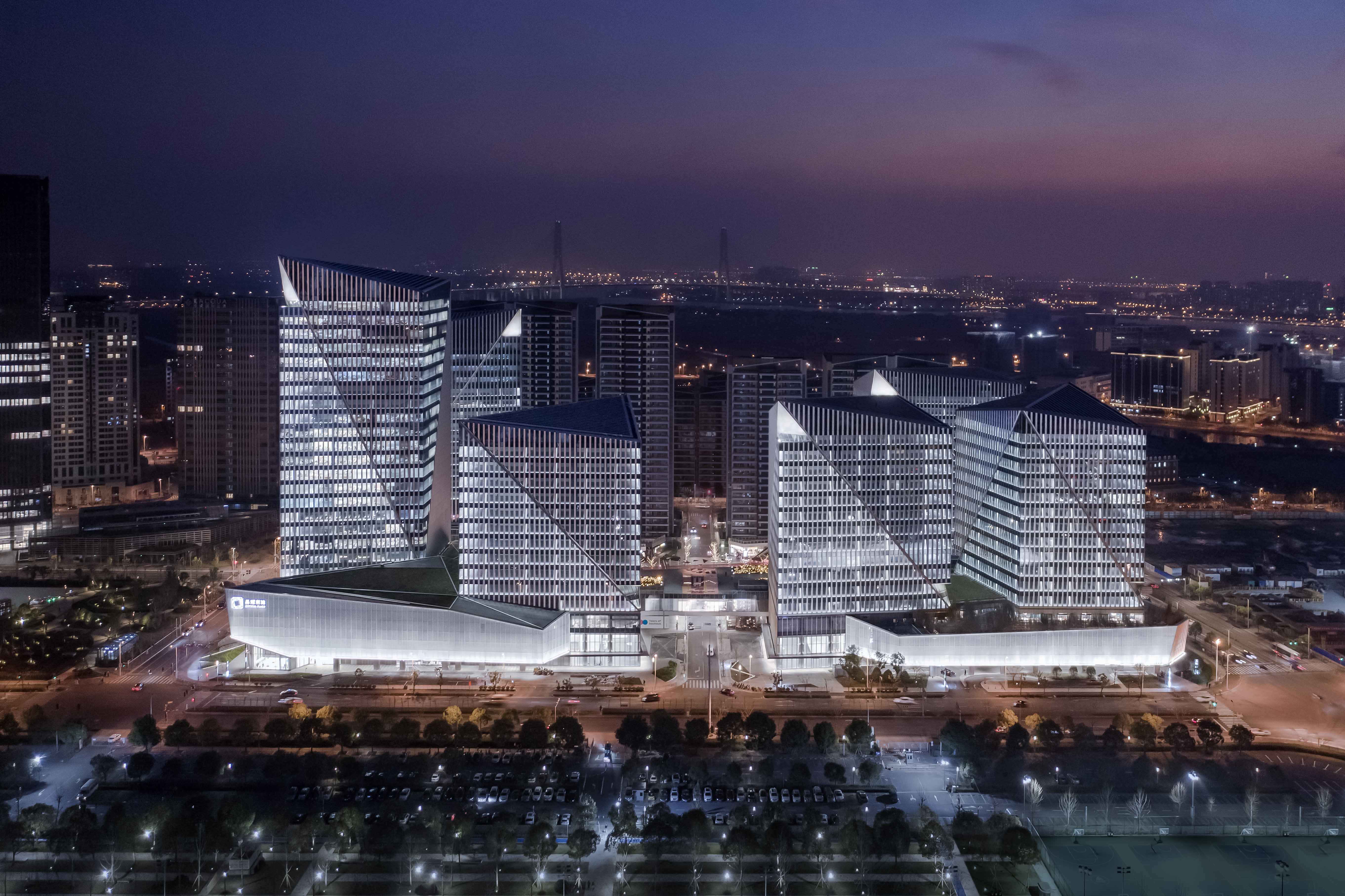 上海前滩晶耀广场照明工程——2020神灯奖申报工程