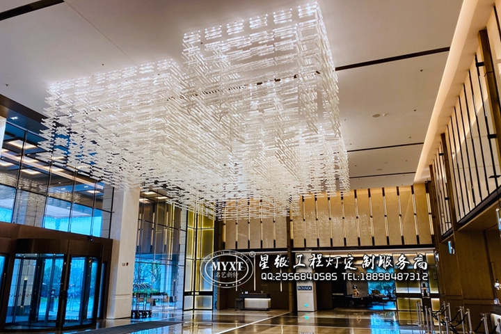 万豪酒店大堂工程灯“堆叠”出的创意设计