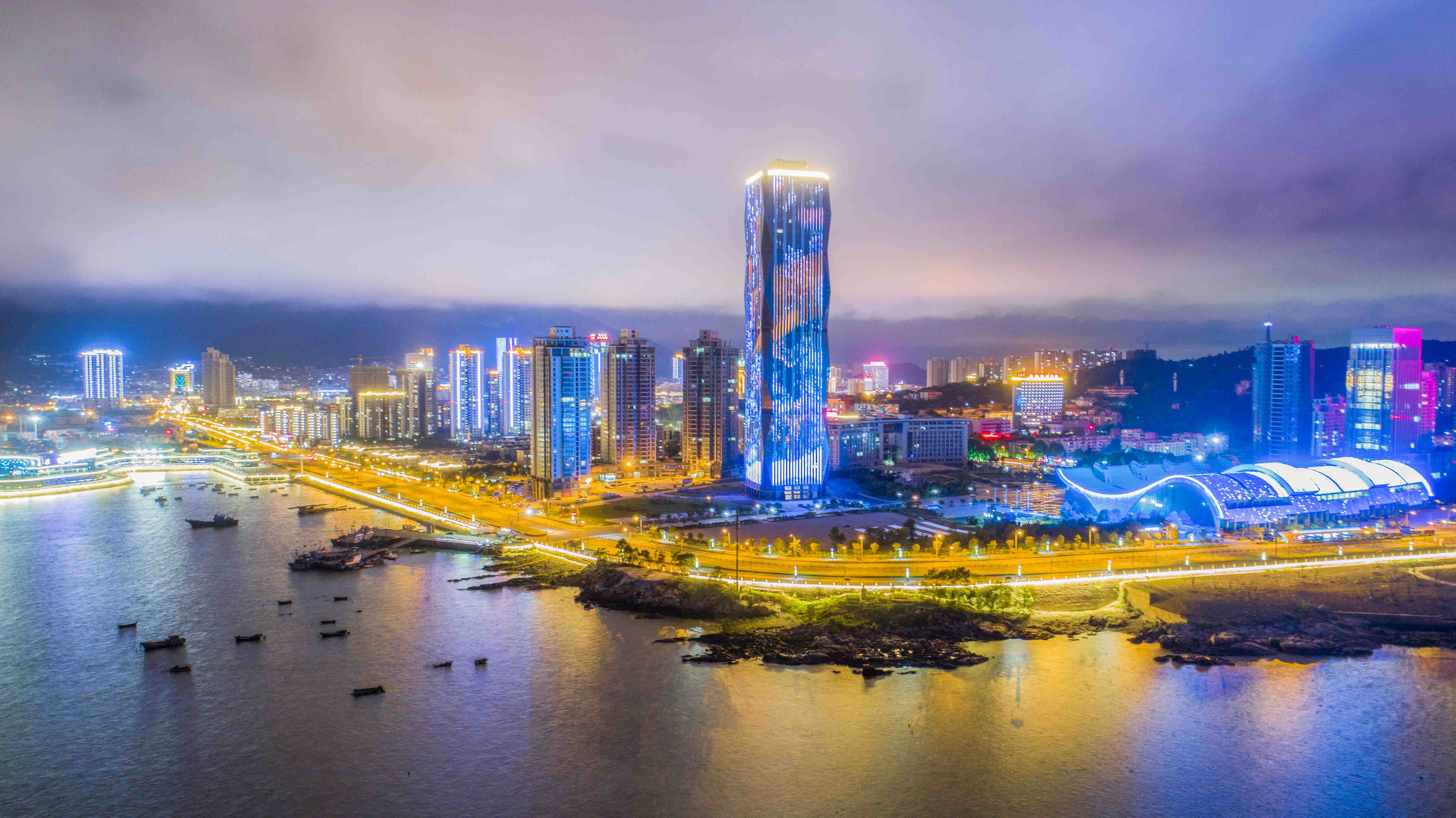 连云港连云区国展中心片区夜景照明设备项目工程2021神灯奖申报工程