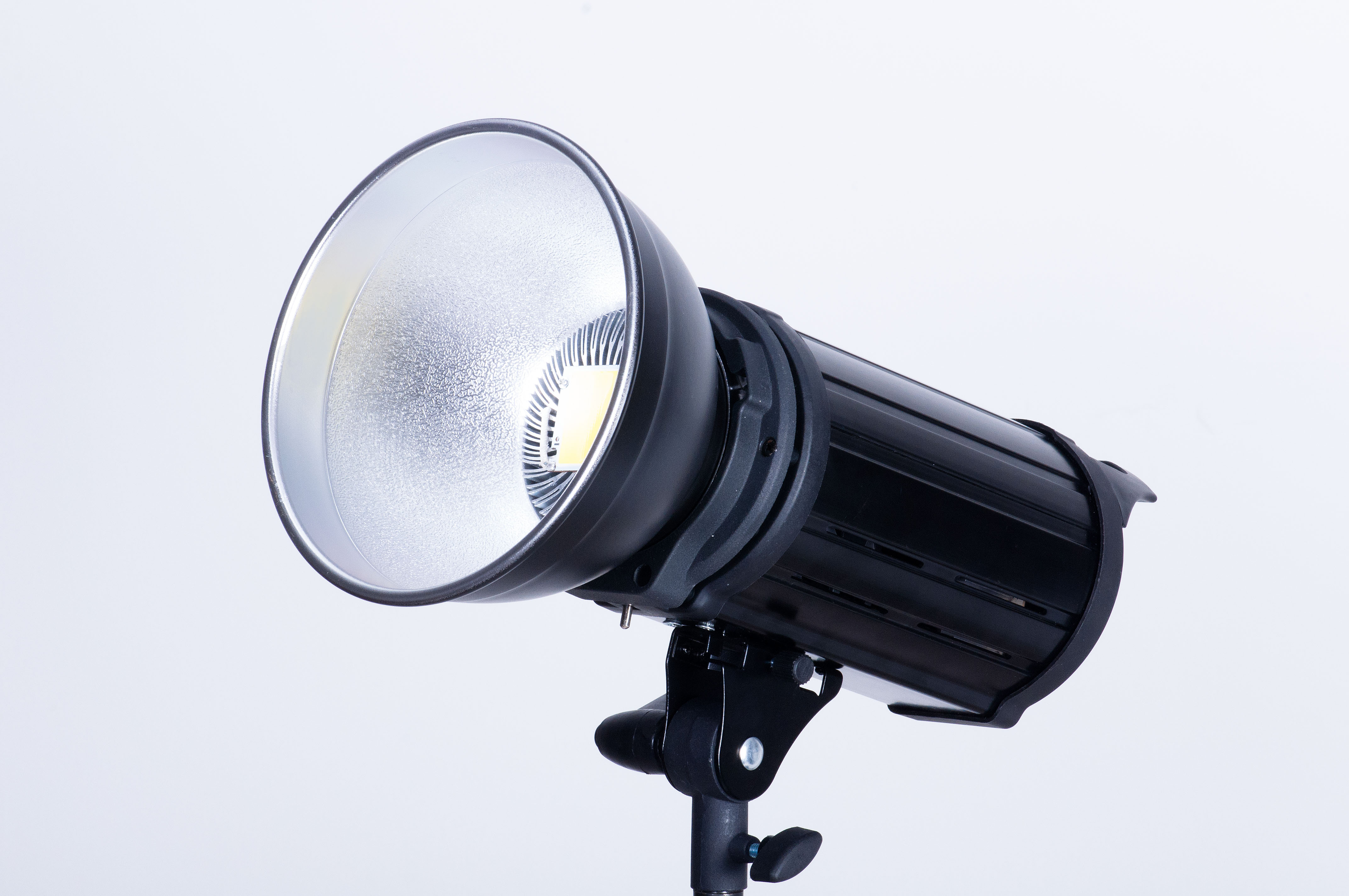 雅克集成芯片led100wsi影室灯