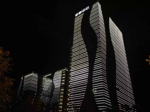 昆明世博大厦图片