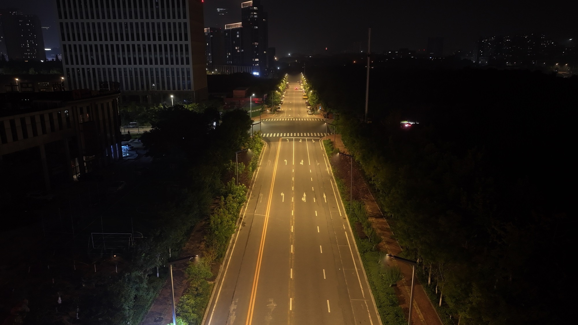 【新闻图片】昕诺飞GenAI智能体赋能Interact City Flex系统落地大连高新园区 01.jpg 【新闻图片】昕诺飞GenAI智能体赋能Interact City Flex系统落地大连高新园区 01.jpg